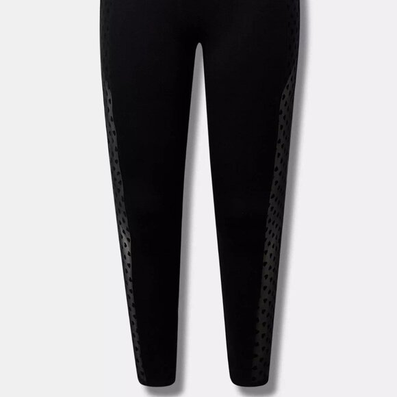Torrid Leggings 00X M - Black Leggings Hearts Mesh Inset Stretch Pants Plus New - Picture 4 of 4
